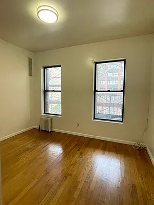 Rented by Jonis Realty | media 2