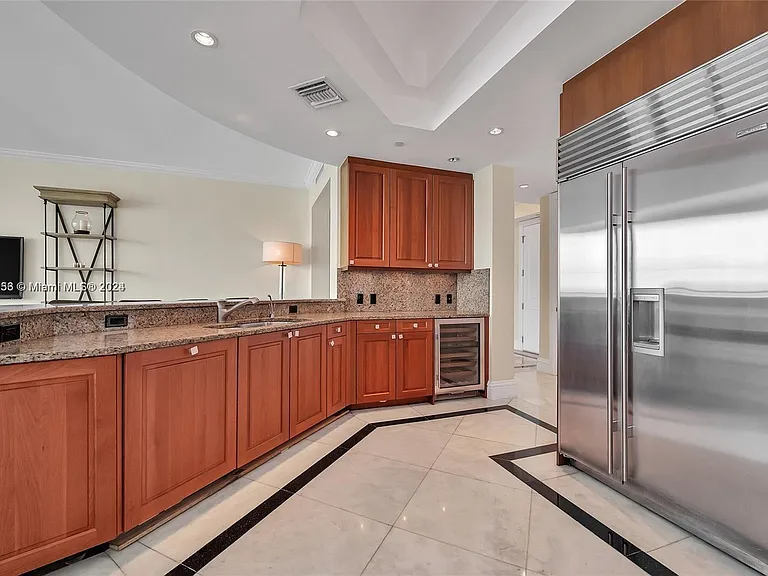 10295 Collins Ave #1906 — Photo 19