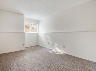 4735 SW Luradel St APT 27, Portland, OR 97219