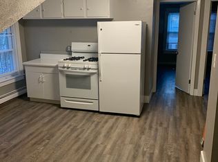 5 Southwick St APT 3, Middleboro, MA 02346