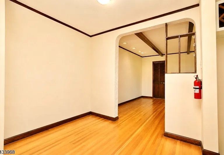 15 N Carpenter Ter #1R — Photo 8
