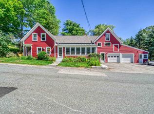 8 School St, Sunapee, NH 03782