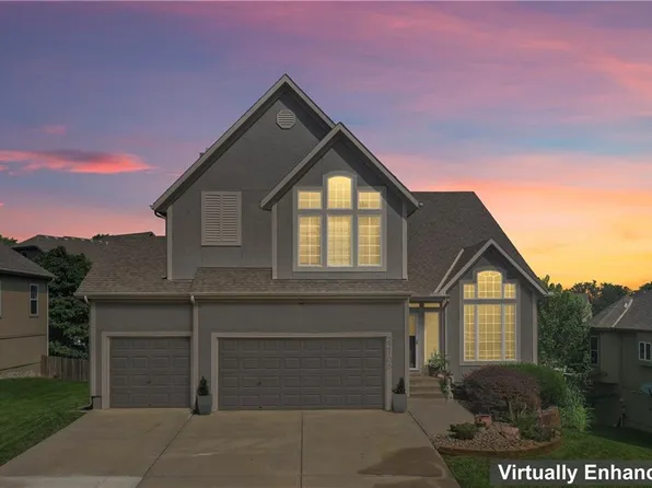 22106 W 70th St, Shawnee, KS 66226