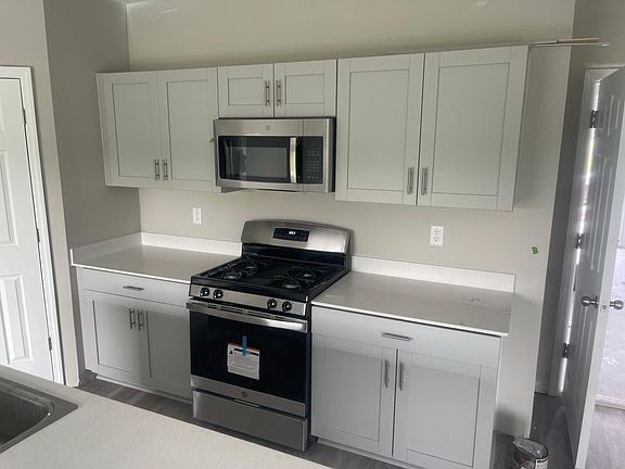 5th image of 12953 Oak Hill Way