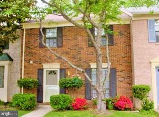 9428 Candleberry Ct, Burke, VA 22015