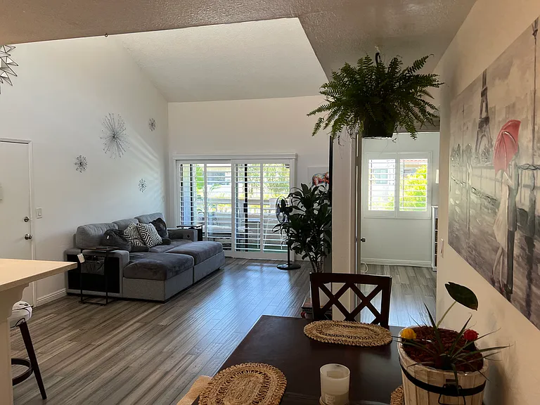 25035 Peachland Ave #276 — Photo 1