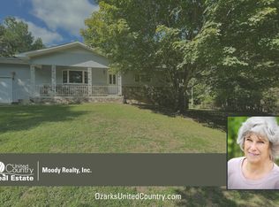 204 Putter Dr, Horseshoe Bend, AR 72512
