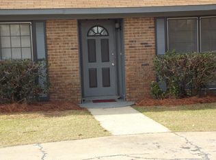 203 Scarborough Rd, Centerville, GA 31028