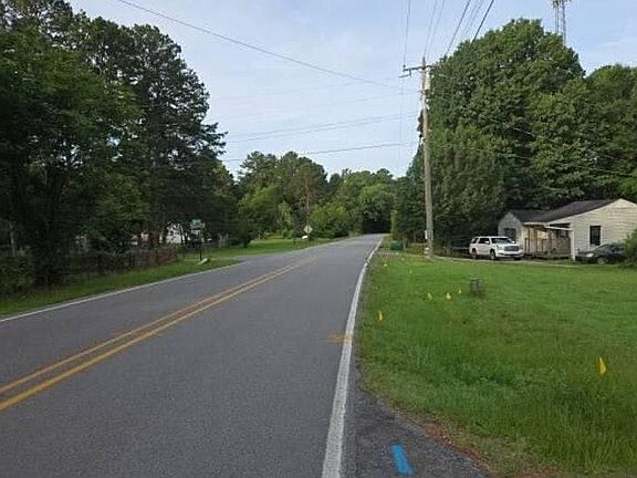 4th image of 3920 Willow Springs Rd