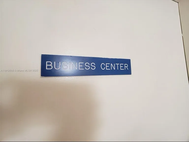 6917 Collins Ave #622 — Photo 36