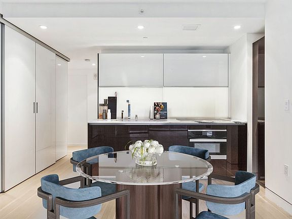 3rd image of 135 W 52nd St APT 15E