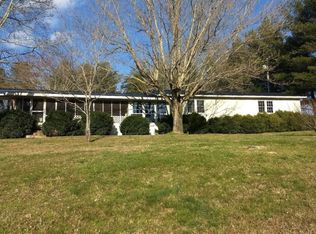 75 Parker Hollow Rd, Rock Island, TN 38581