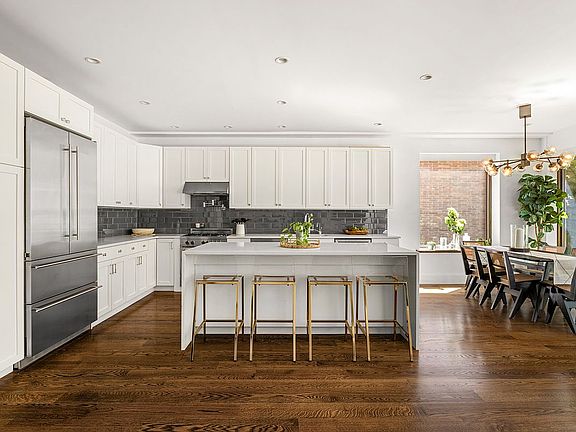 2nd image of 241 Carroll St #1