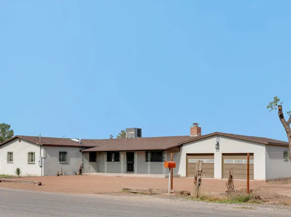 391 N Moon Rd, Socorro, TX 79927