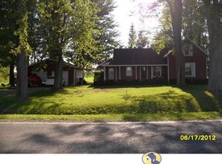 5393 N Hope Rd, Hope, MI 48628