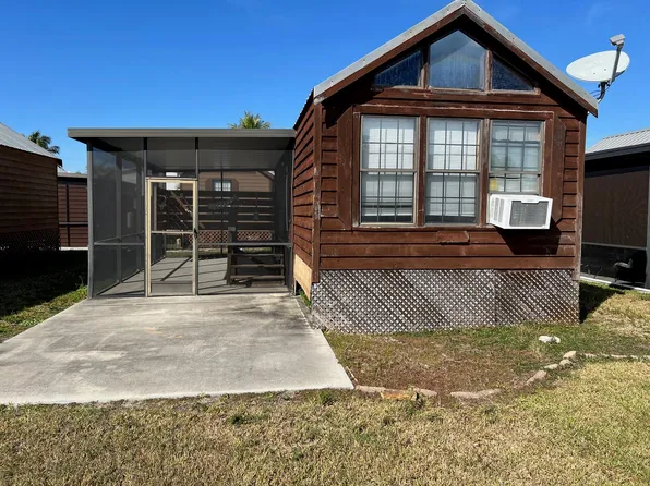 825 Copeland Ave S #5, Everglades City, FL 34139