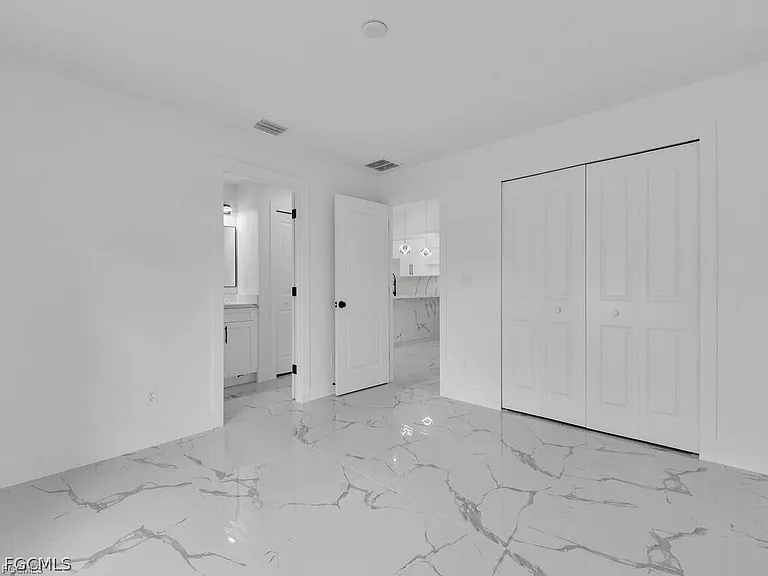 4921 Leonard Blvd S — Photo 11