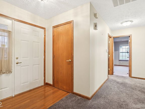 4th image of 8744 Sunningdale Blvd