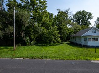 512 E Paris Ave, Peoria, IL 61603