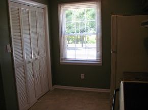 5th image of 2023 Weaver Pike APT 4