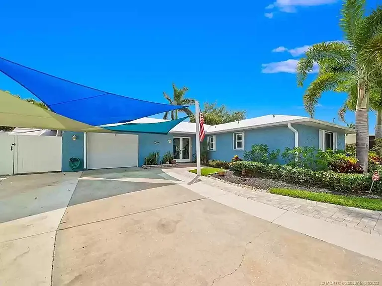 1744 SW Boatswain Pl — Photo 49