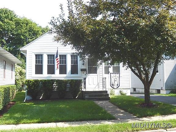 3rd image of 4 Coventry Ave