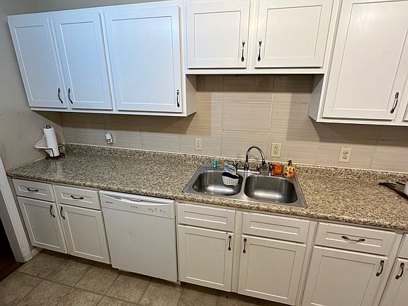 4th image of 1200 Aubuchon St