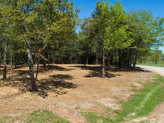 5th image of Scrub Oak Ct