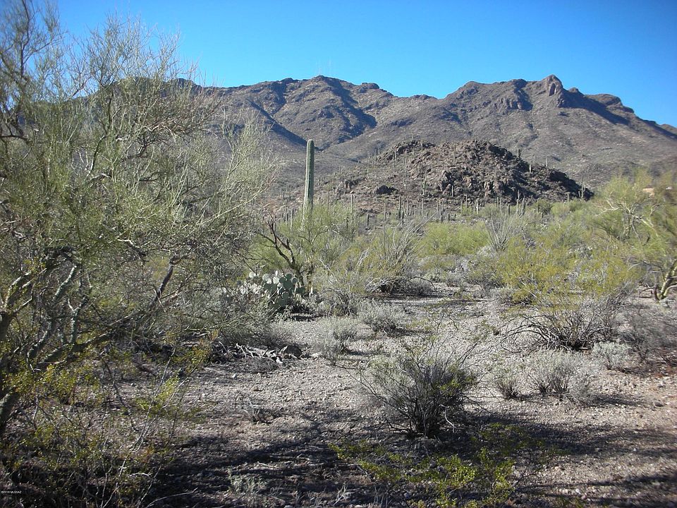 1st image of W Sweetwater Dr