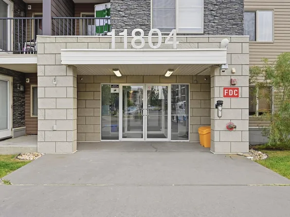 11804 22nd Ave SW #215, Edmonton, AB T6W 2A2