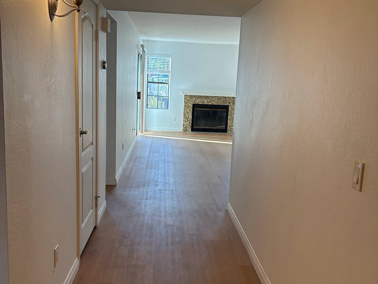 2 bed, 1036 sqft, $2,950 — Photo 3