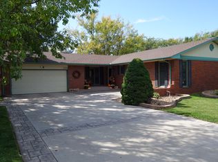 1302 Kingsbury Rd, Garden City, KS 67846