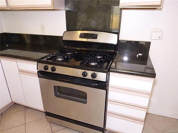 3rd image of 6952 Homer St