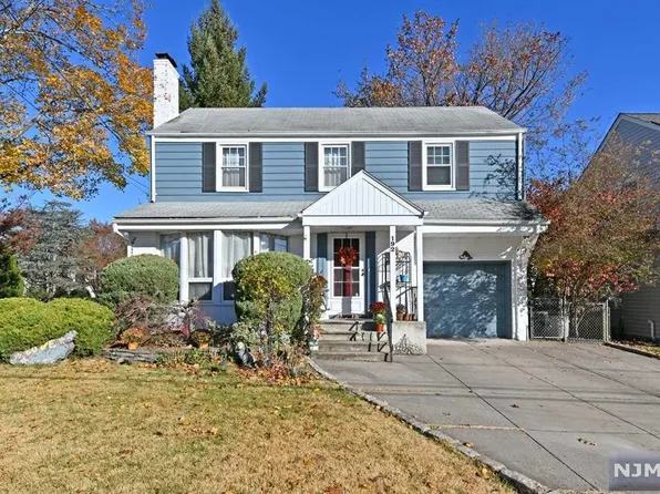 192 Jefferson Ave, River Edge, NJ 07661