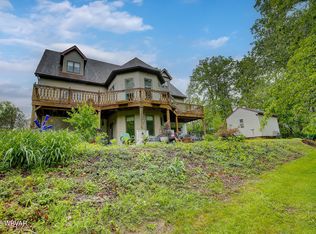 205 Stone House Rd, Mill Hall, PA 17751