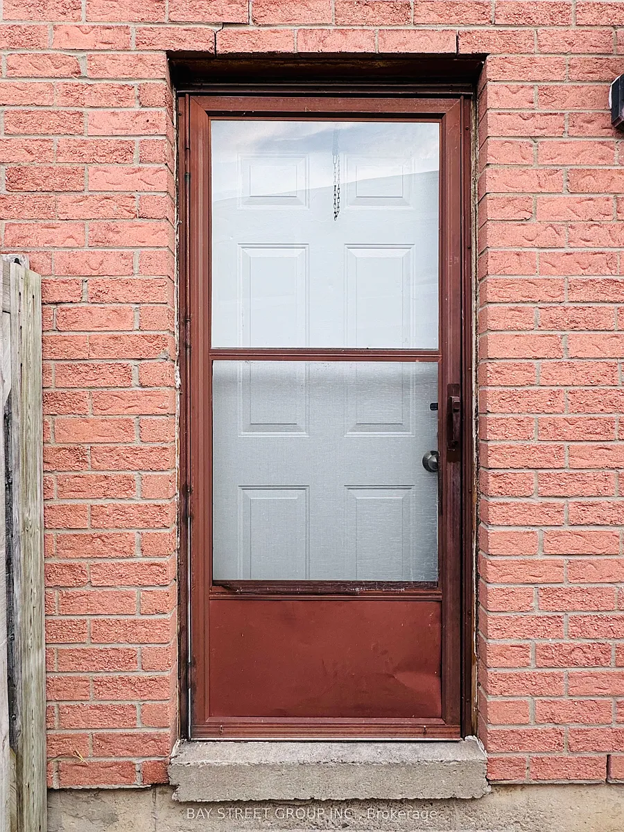 Building Photo - 1448 Outlet Dr #1