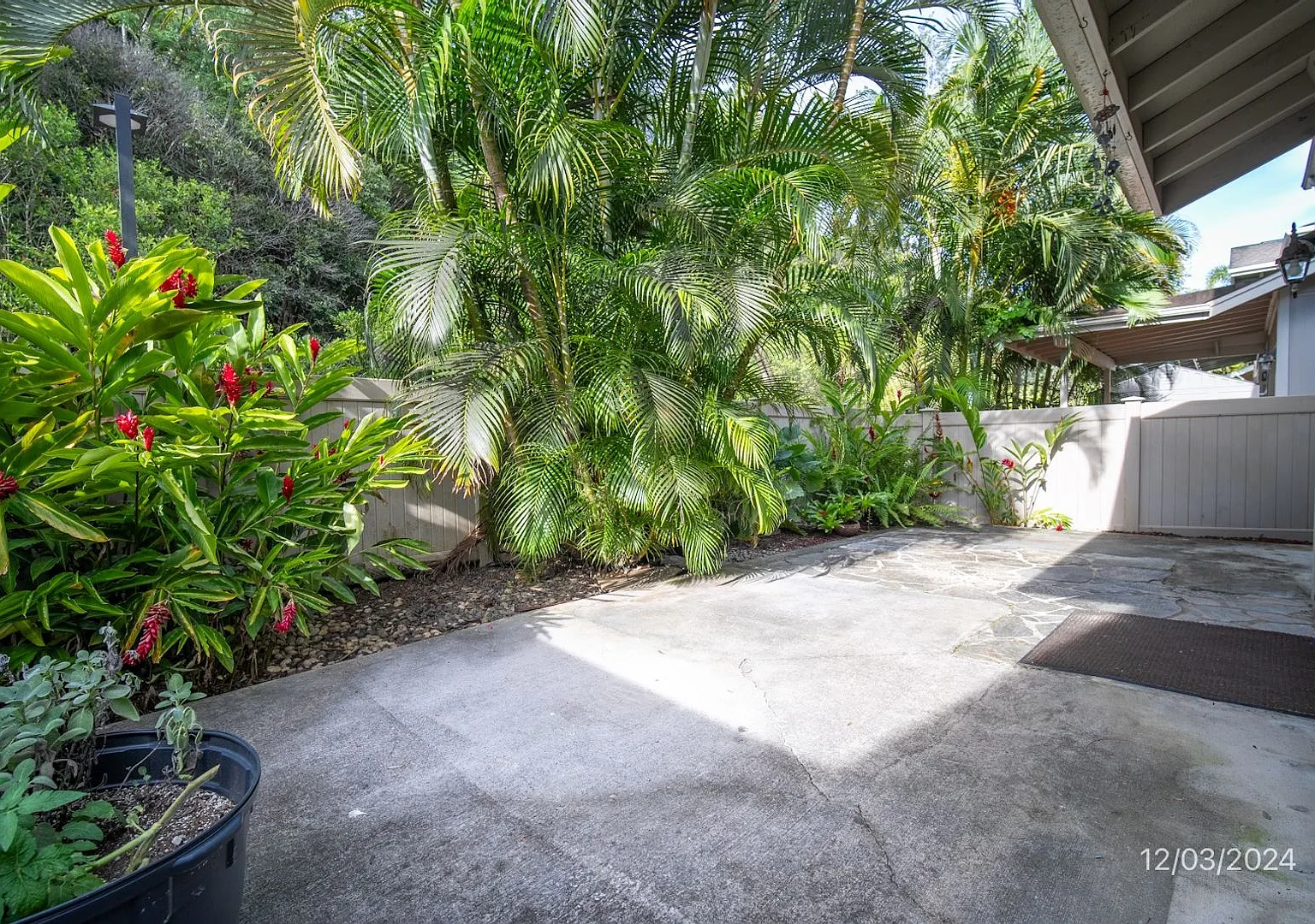 3 Bed 2.5 Bath Townhome in Woodcreek — Photo 4