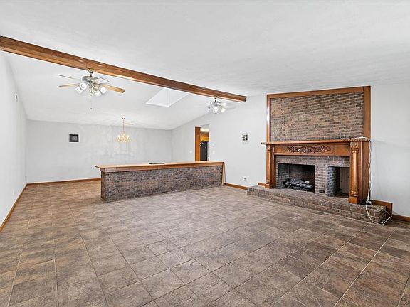 3rd image of 338 Donald Ralph Ln