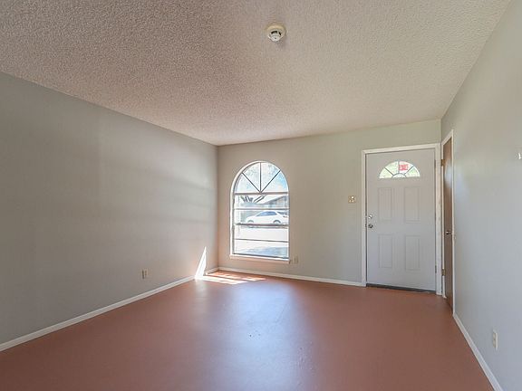 3rd image of 6508 Boleynwood Dr