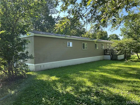 455 E 2590th Ave, Ramsey, IL 62080