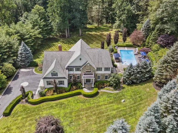 6 Shard Court, Katonah, NY 10536