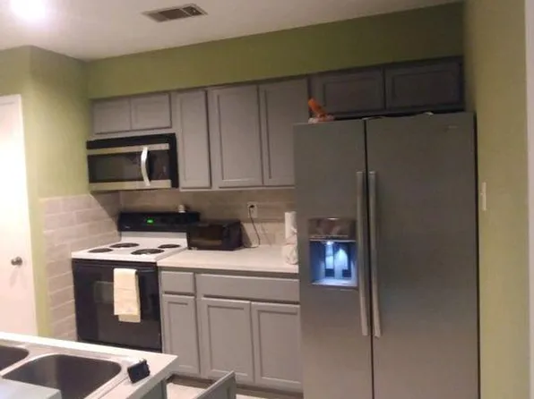 (undisclosed Address), Houston, TX 77006