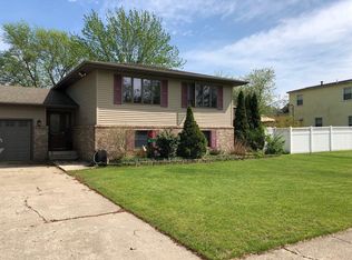 1133 Decatur St, Hobart, IN 46342