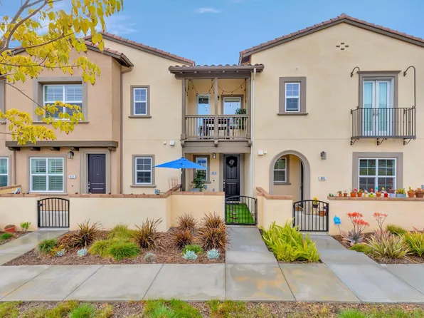 893 Blackstone Dr, San Marcos, CA 92078