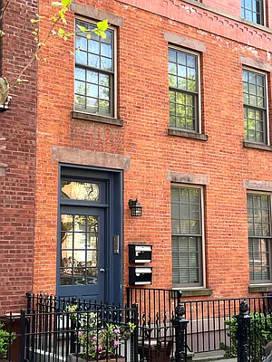 Rented by Compass | media 35