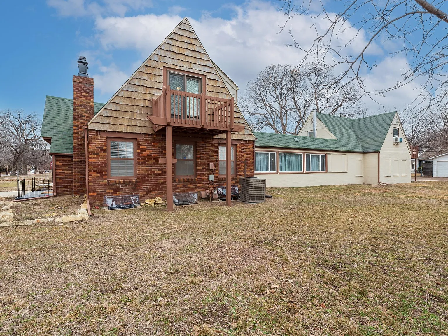 804 N Perry Ave — Photo 4