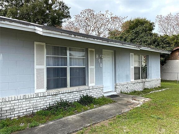 3rd image of 918 April Hills Blvd