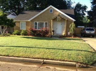 57 Lamar St, Grenada, MS 38901