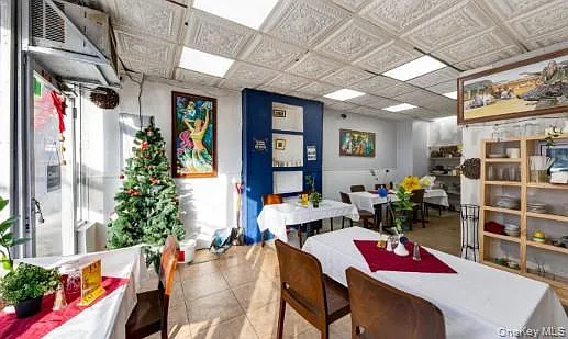 Studio, $4,250 — Photo 4