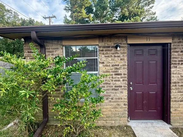 243 Lawrence Rd APT 11, Longview, TX 75605